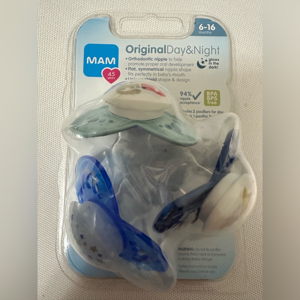 New 3 pack pacifiers